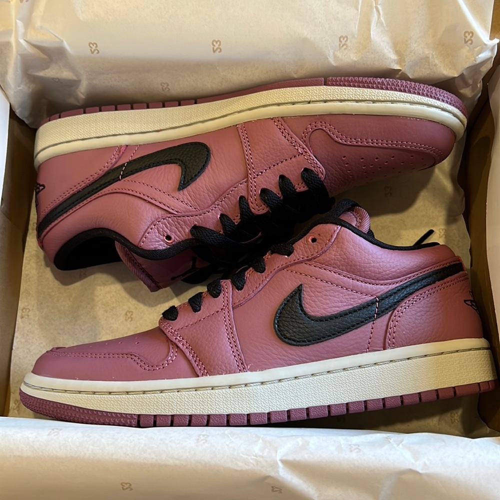Air Jordan 1 Low SE